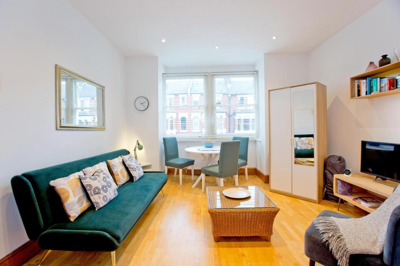 Comfortable Highbury Fields 1 Bedroom Apartment - Parking By Request Лондон Екстериор снимка